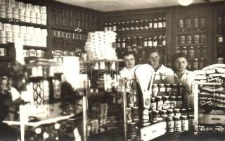 1948 Ismeretlen magyar város, üzlet, közért belső, eladó kisasszonyok, photo (EB)
