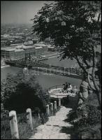 cca 1968 Budapesti életképek, 3db feliratozott, vintage fotóművészeti alkotás Dezső Pál kecskeméti fotóművész hagyatékából, 22,5x16 cm