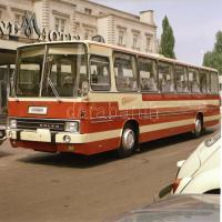 1971 Budapest, Ikarus autóbusz reklámfelvételei a város nevezetes pontjain, 4 db professzionális minőségű, szabadon felhasználható vintage negatív, 6x7 cm
