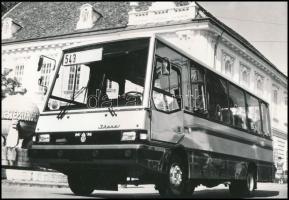 cca 1979 Székesfehérváron gyártott Ikarus buszok, 3 db vintage fotó, 15x23 cm és 16,5x 24 cm