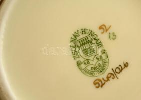 Zsolnay pillangómintás porcelán kaspó, kézzel festett, jelzett, nagyon apró kopásnyomokkal, d: 13 cm