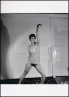 cca 1970 Bozontos történet, 3 db szolidan erotikus fénykép, korabeli vintage negatívokról készült ma...