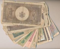 30db-os vegyes külföldi bankjegy tétel, közte Bulgária, Csehszlovákia, Románia T:III-IV
30pcs of va...