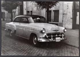 cca 1950 2 db autós fotó: Humber Hawk Mark VI-VI/1 + Cadillac C2, kartonra ragasztva, különböző mére...