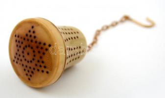 "Sonja" harang alakú műanyag teatojás, m: 5 cm