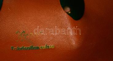 Retró fehér dísz(?) tűzoltósisak, műanyag, méret: 55