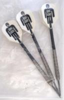 Winmau versenydarts tábla 3 db nyíllal, kis hiánnyal, d: 45 cm