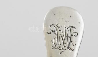 Ezüst(Ag) fűszerkanál, jelzett, h: 8 cm, nettó: 6 g