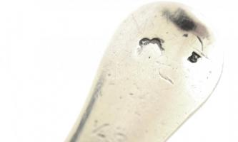 Ezüst(Ag) fűszerkanál, jelzett, h: 8 cm, nettó: 6 g