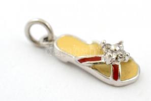 Zománcozott ezüst(Ag) papucs alakú függő, jelzett, 2,6x0,9 cm, bruttó: 2,5 g