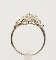 Ezüst(Ag) pünkösdi rózsa gyűrű, jelzett, méret: 1,6 g, nettó: 1,6 g