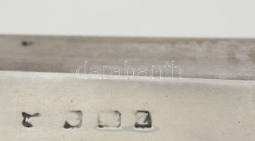 Ezüst (Ag.) monogramos doboz, jelzett (angol),  fa betéttel, bruttó:299 g, 10×9 cm