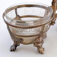 Ezüst (Ag.) francia fűszertartó, eredeti üveg betéttel, jelzés nélkül, h:12 cm, m:9 cm, nettó:54 g