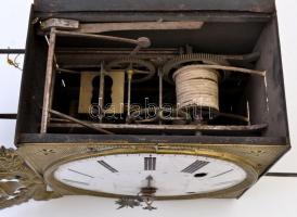 cca 1800 Régi francia ingás falióra, zománc számlappal, Laurance a Aix-en-othe jelzéssel, inga és sú...