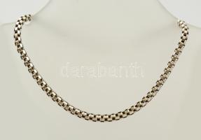 Ezüst(Ag) hatszögletű bokalánc, jelzett, h: 24,5 cm, nettó: 6,7 g