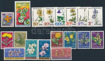 1962-1976 Flower 8 sets + 2 stamps 1962-1976 Virág motívum 8 klf sor + 2 db önálló érték 2 db steckl...