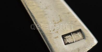 Ezüst(Ag) kopt kereszt függő, jelzett, 4,1x1,5 cm, nettó: 4,8 g