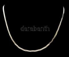 Ezüst(Ag) lapos hullámmintás kígyó nyaklánc, jelzett, h: 44,5 cm, nettó: 6,7 g