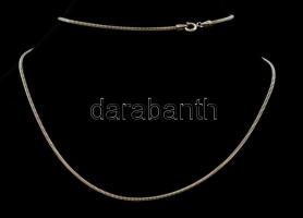 Ezüst(Ag) kígyó nyaklánc, jelzett, h: 55 cm, nettó: 8 g