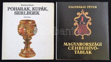 2 db Corvina művészeti könyv: Katona Imre: Poharak, kupák, serlegek; Nagybákay Péter: Magyarországi céhbehívótáblák; példányonként változó, nagyrészt jó állapotban.