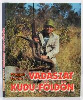 Magyar Ferenc: Vadászat Kudu-földön. Afrikai vadásznapok. Bp., 1989, Béta. Kartonált papírkötésben, papír védőborítóval, jó állapotban.