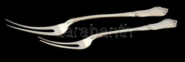 Ezüst(Ag) húsvilla, 2 db, jelzett, h: 24,5 és 20,5 cm, nettó: 168,8 g