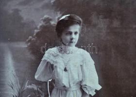 cca 1880-1910 Portrék, 9 db keményhátú fotó Lintner, Molnár, Lukács, Lojanek és Kohlmann műtermeiből...