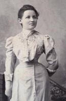 cca 1910-1930 5 db különféle nagyméretű családi fotó, különböző méretben