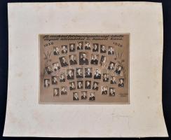 1930 Az orosházi felsőmezőgazdasági iskola végzett növendékei és tanári kara, tablófotó nevesített p...