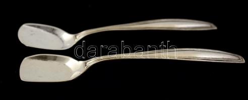 Ezüst (Ag.) kis kanál (2 db), jelzett, h:8 cm  nettó:10 g