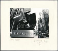 1983 Jankovszky György(1946-): New York, feliratozva, aláírt, pecséttel jelzett, kartonra kasírozva, 11x14 cm