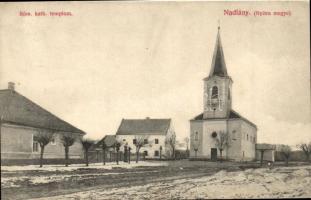 Nádlány, Nadlice; utcakép Rómao katolikus templom / street view with church (Rb)