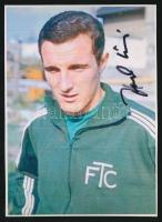 Branikovits László (1949-) olimpiai ezüst érmes labdarúgó aláírása egy őt ábrázoló fotón, 12x8 cm./autograph signature