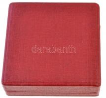 1953. "Közlekedés- és Postaügyi Miniszter - Az Építőipar Kiváló Dolgozója" fém kitüntetés ...