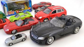 10 db Régi játékautó, köztük három Burango