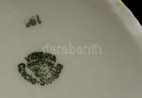 cca 1920 Victoria Hévizi emlék bögre, matricás, jelzett, kopott aranyozás, apró csorbával az alján, ...