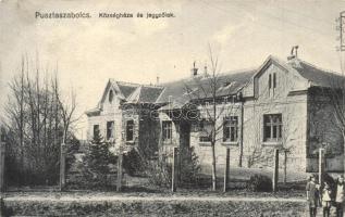 Pusztaszabolcs, Községháza, Jegyzőlak