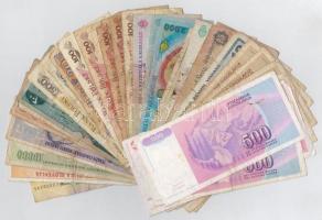 Vegyes: 35db-os papírpénz tétel, benne török, lengyel, román és jugoszláv bankjegyek T:vegyes
Mixed...