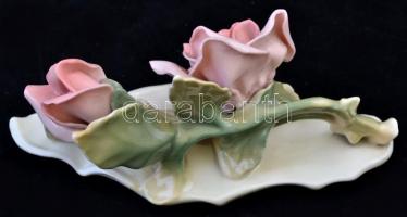 Ens rózsa, kézzel festett, jelzett, apró kopásnyomokkal, m: 7 cm