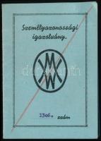 1943 Weiss Manfred Acél- és Fémművei Rt. dolgozójának személyazonossági igazolványa, fotóval, pecséttel, aláírással. Jó állapotban.