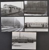 cca 1960-1970 Linzbauer Tamás: Budapesti villamosok, 5 db fotó, jelzés nélkül, 9x14 cm és 10x14 cm közötti méretben.