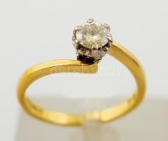 Arany (Au.) 18 K gyűrű brill kővel ( kb 0,5 ct) ezüst foglalatban, jelzett, méret:56, bruttó:3,5 g