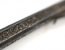 Ezüst töltő ceruza kicsavarható heggyel. 60 éves a Henger ezüstgyár 1877-1937 feliratú díszdobozban ...