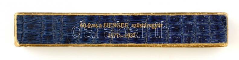 Ezüst töltő ceruza kicsavarható heggyel. 60 éves a Henger ezüstgyár 1877-1937 feliratú díszdobozban ...