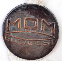 1976. "100 éves a Magyar Optikai Művek 1876-1976 / Centenárium" jelzetlen Ag emlékérem, li...