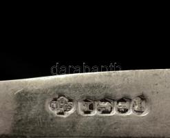 Ezüst (Ag.) kis kés ( 2db) gyöngyház nyéllel, jelzett, h:9 cm ( 2×), bruttó:28 g (együtt)