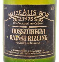 1975 Muzeális bor: hosszúhegyi rajnai rizling, félédes fehérbor, 0,7 l