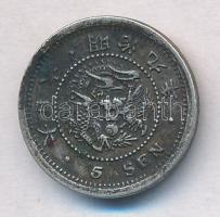 Japán 1876. 5S Ag "Meidzsi" T:2 patina
Japan 1876 5 Sen Ag "Meiji" C:XF patina
...