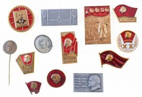 Szovjetunió 16db-os Lenin témájú kitűző és jelvény tétel, közte Lenin gyermek korában T:1-,2 Soviet Union 16pcs of Lenin themed badges and pins, including one with Lenin as a child C:AU,XF