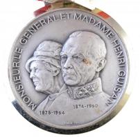 Svájc 1966. "Henri Guisan hadseregtábornok és felesége" ezüstözött fém érem szalagon, háto...